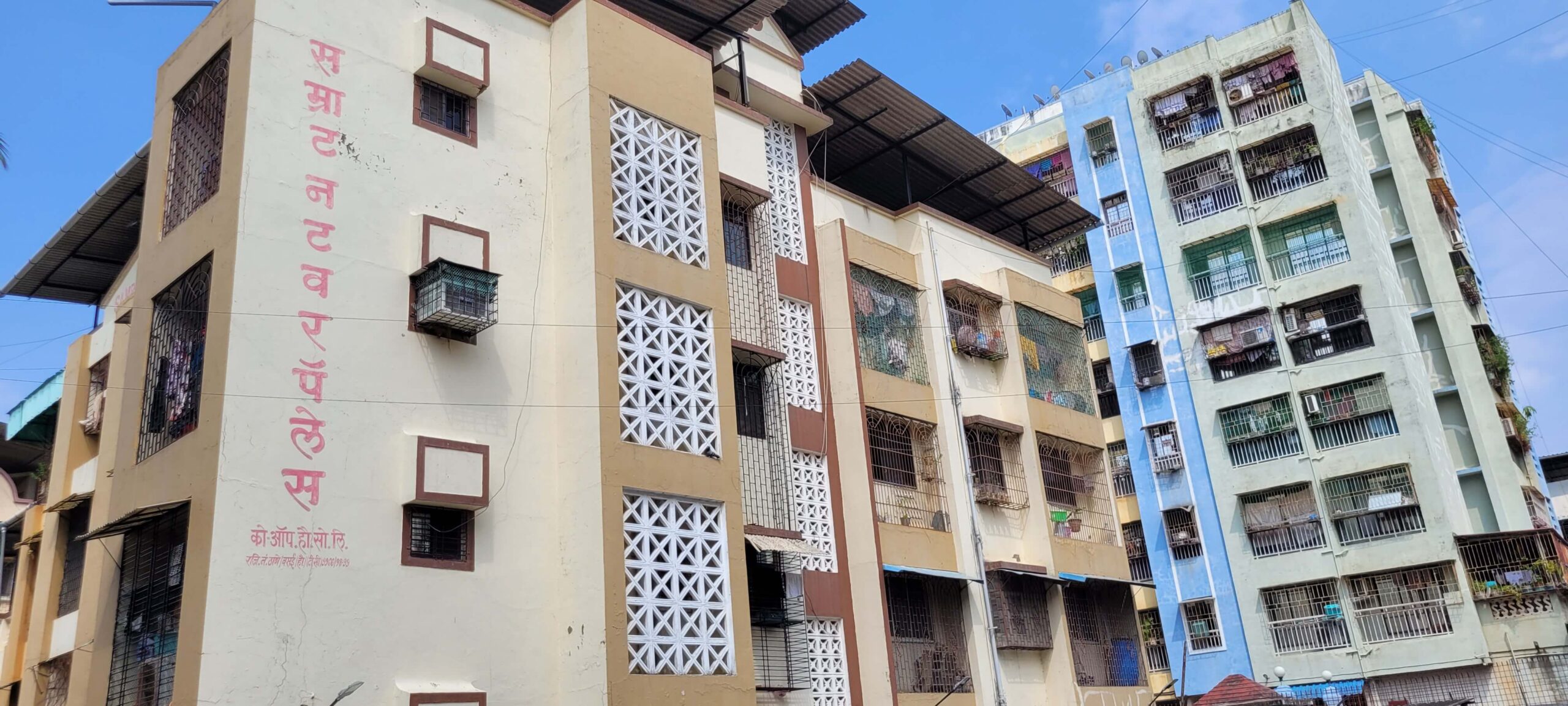 SAMRAT NARWAR PALACE